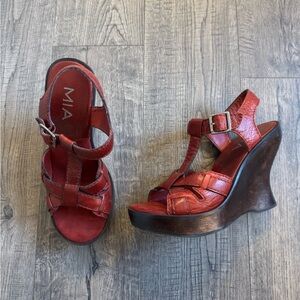 MIA Vintage 80’s Joplyn Wood Block Heels- Size 8